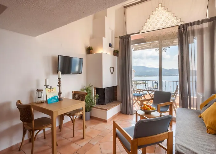 Daire Kanonika Homes Stunning Sea View Apartment