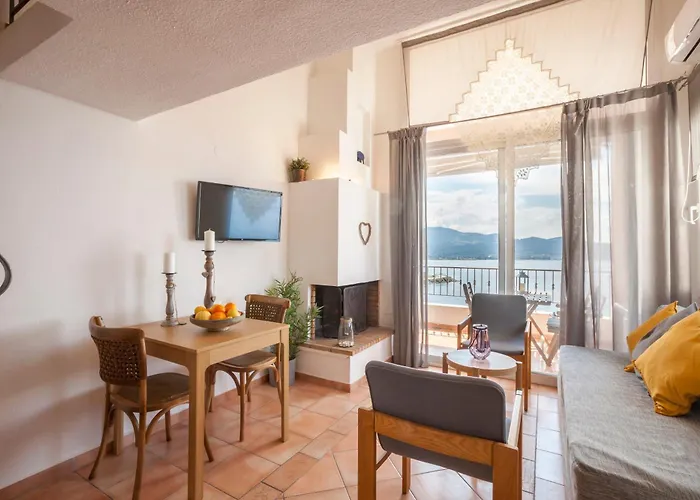 Daire Kanonika Homes Stunning Sea View Apartment